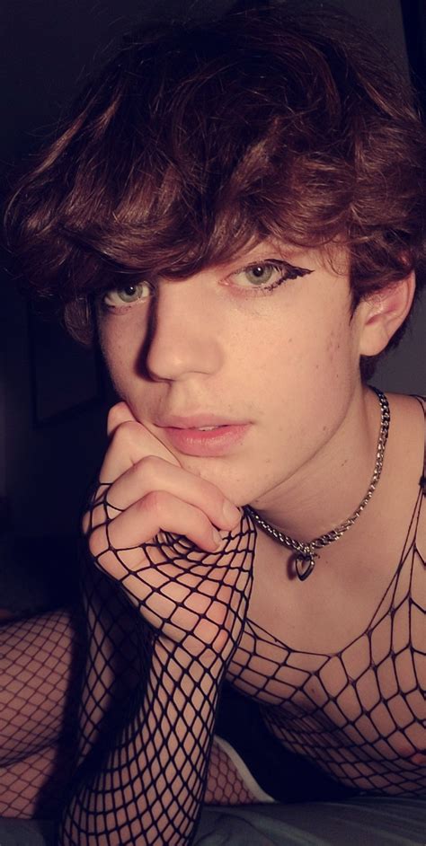 Cute Femboy Bareback Gay Porn Videos .